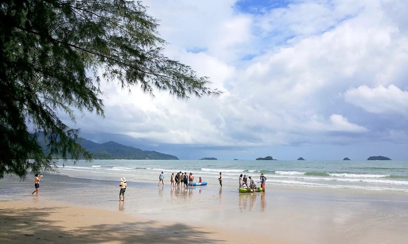 Bãi biển Klong Prao.