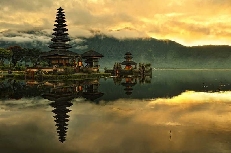 Bali muốn cấm khách du lịch đi xe tay ga