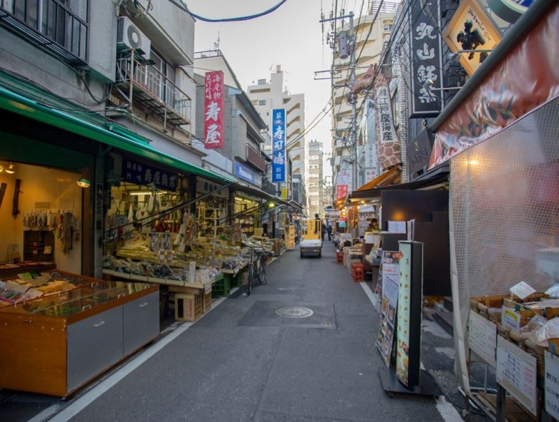 Chợ cá ngoài trời Tsukiji
