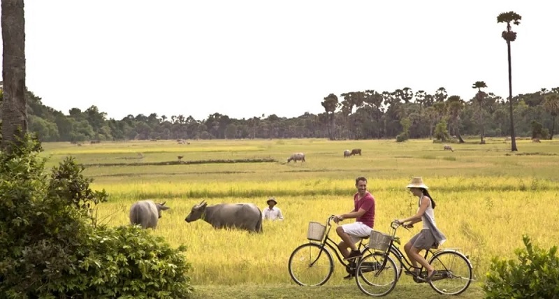Sẽ có nhiều khoảnh khắc thú vị khi rong ruổi bằng xe đạp ở Campuchia