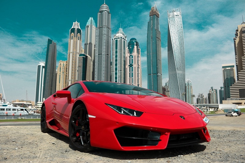Top 5 điều cần cân nhắc trước khi thuê xe ở Dubai