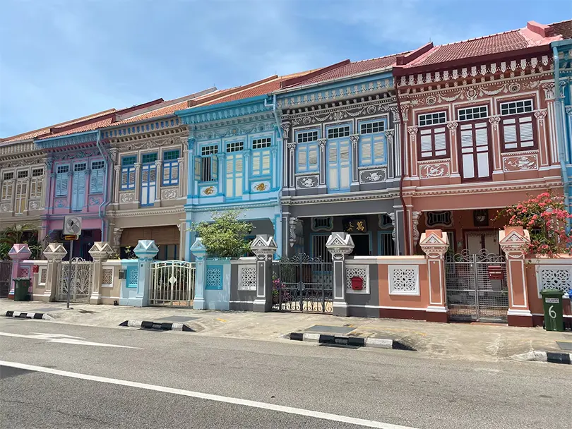 Có cái nhìn thoáng qua về văn hóa Peranakan tại Joo Chiat.