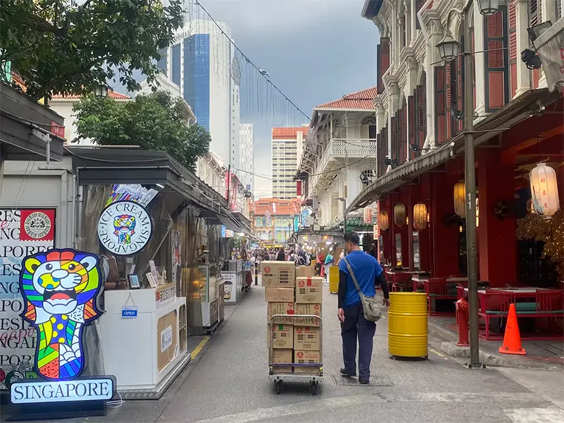 Đi dạo qua khu phố Tàu
