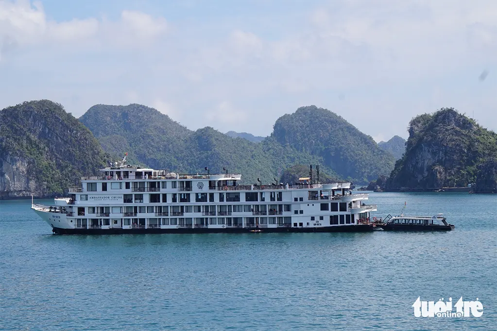 Khách chê du lịch Quảng Ninh tơi tả, có oan không