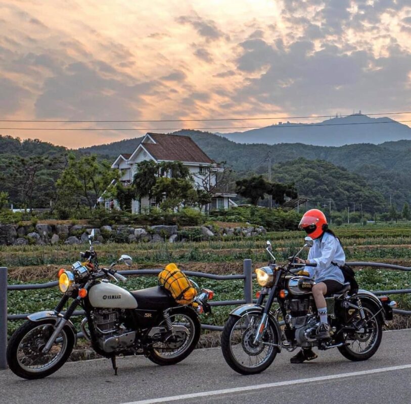 Hãy quên cảnh tượng kẹt xe trong thành phố đi, và hãy đi ra các vùng miền quê để thấy sự thanh bình