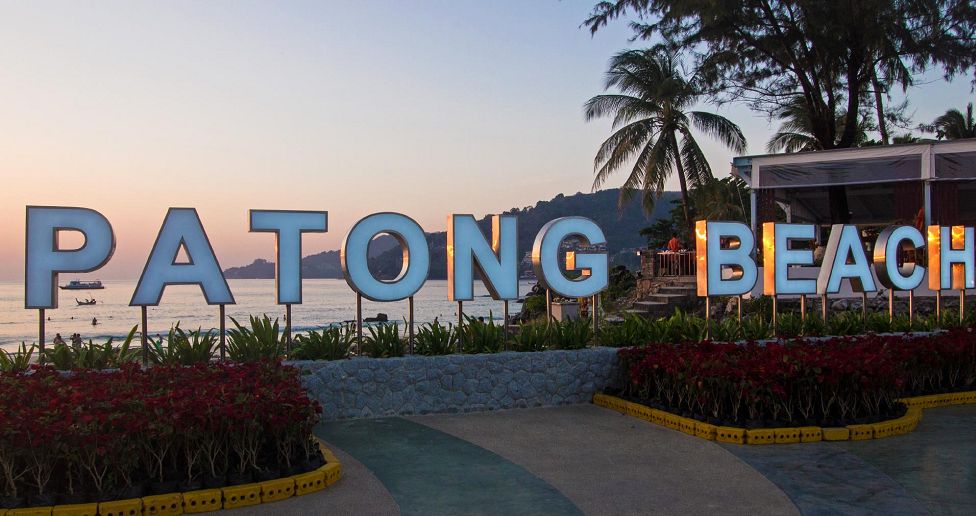 Bãi biển Patong Thái Lan đang chào đón du khách