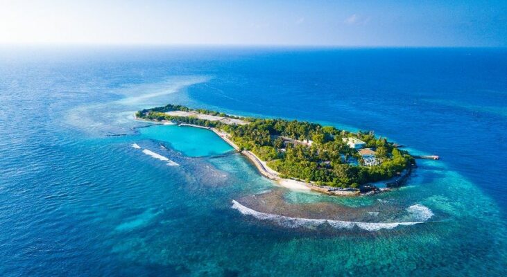Lướt sóng ở Maldives