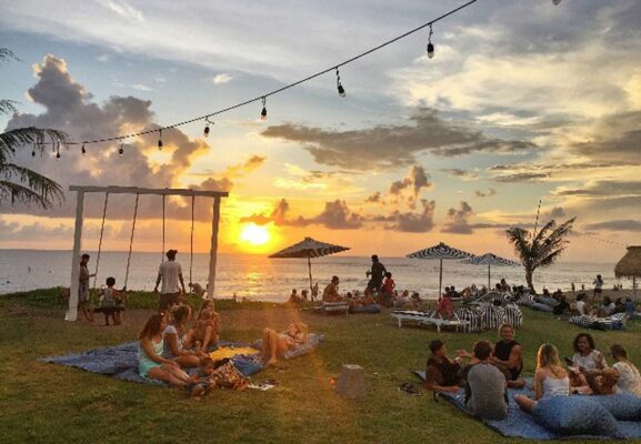 10 quán Bar bãi biển tốt nhất ở Bali