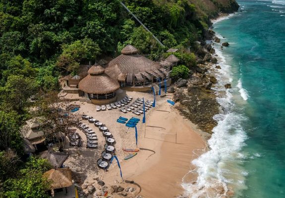Câu lạc bộ bãi biển Beach Club ở Bali