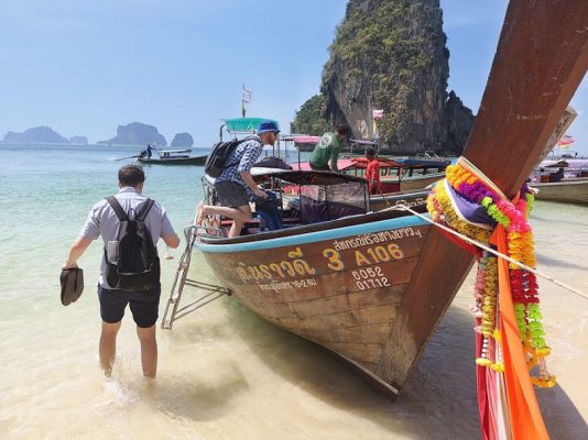 Hoạt động Team Building ở Phuket Thái Lan