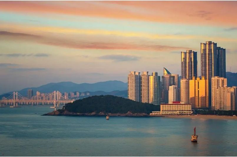 Busan là một thành phố lớn khác ở Hàn Quốc mà những người du mục kỹ thuật số ở Hàn Quốc đang quan tâm