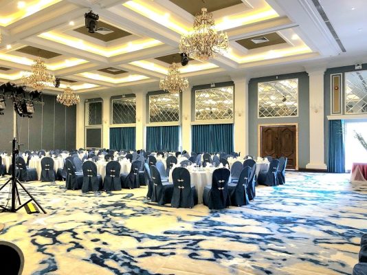 Những thứ cần thiết cho Year End Party (Tiệc tất niên) bữa tiệc cuối năm