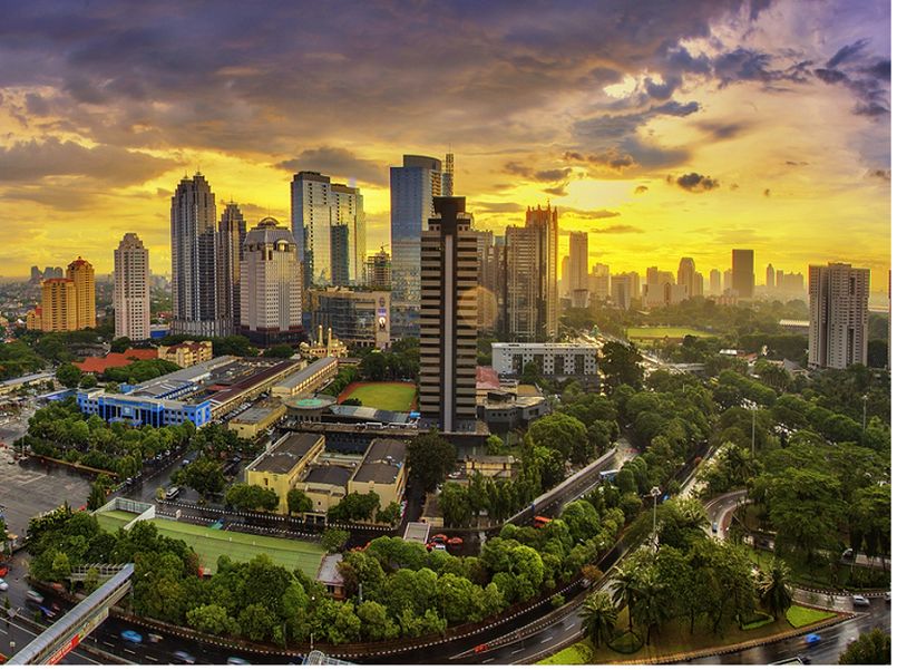 Thủ đô của Indonesia, Jakarta, nằm ở phía Đông Bắc của quần đảo Java