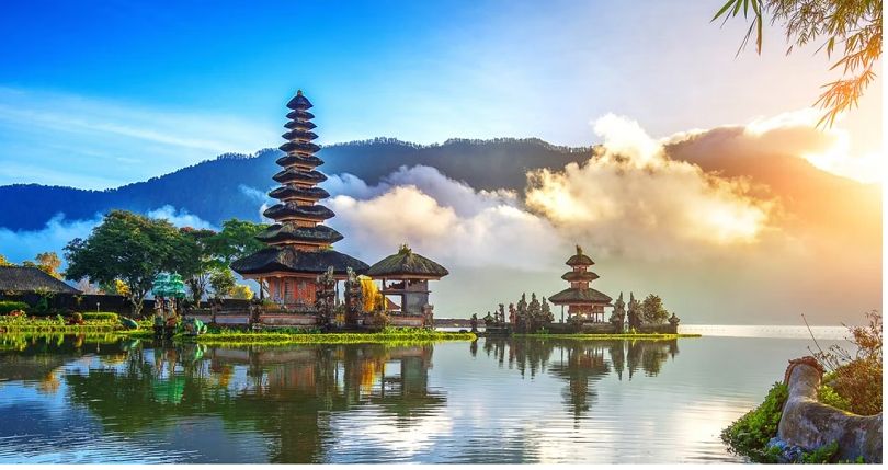 Tour Bali thu hút rất nhiều du khách châu Á