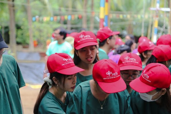 Tour du lịch kết hợp Team Building và những chặng đường gian nan