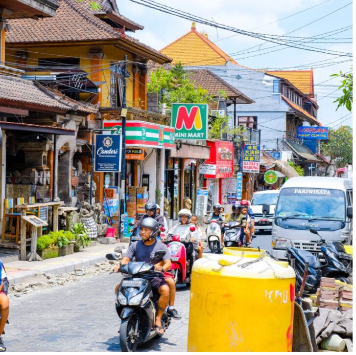 Ùn tắc giao thông ở Bali, thảo luận về nhu cầu cải thiện cơ sở hạ tầng