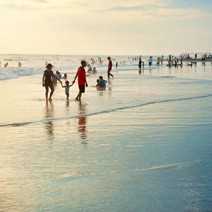 Bãi biển Kuta nổi tiếng thế giới của Bali