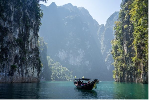 Bangkok, Chiang Mai và Hua Hin được coi là những điểm đến du lịch hàng đầu ở Thái Lan