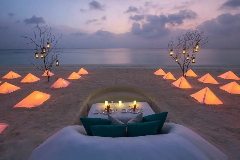 Bữa tối dưới ánh nến tại Dusit Thani Resort Maldives