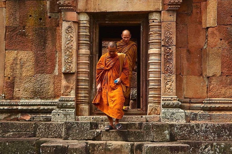 Các nhà sư Phật giáo ở Thái Lan xứng đáng được tôn trọng ở mức độ cao nhất.