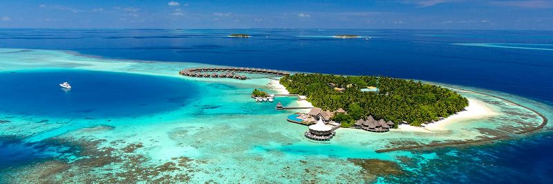 Đảo Baros ở Maldives vào tháng 12 sẽ đông du khách