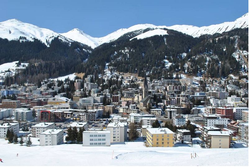 Davos, Thụy Sĩ, đăng cai tổ chức những người giàu nhất thế giới tại Diễn đàn Kinh tế Thế giới