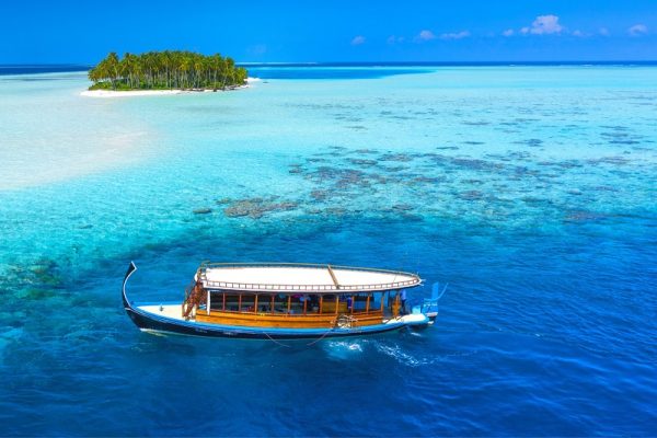 Du thuyền ở Maldives - Khám phá Maldives trên những ngọn sóng