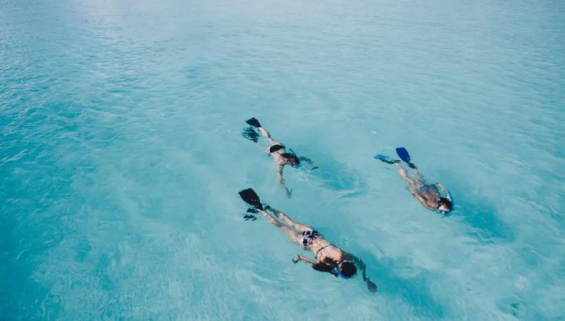 Lặn với ống thở tự do ở Maldives