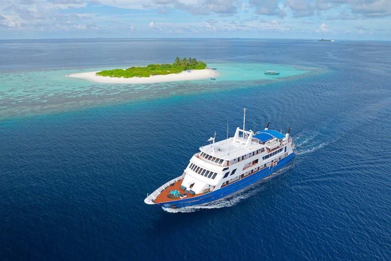 Maldives với Du thuyền