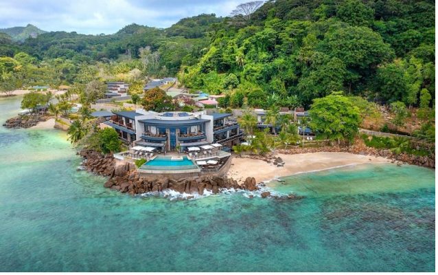 Quốc đảo thiên đường sánh ngang với Maldives