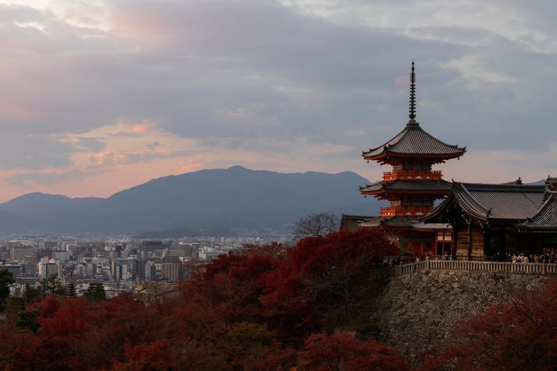 Những nơi tốt nhất để tham quan ở Nhật Bản trước khi hàng loạt khách du lịch đến