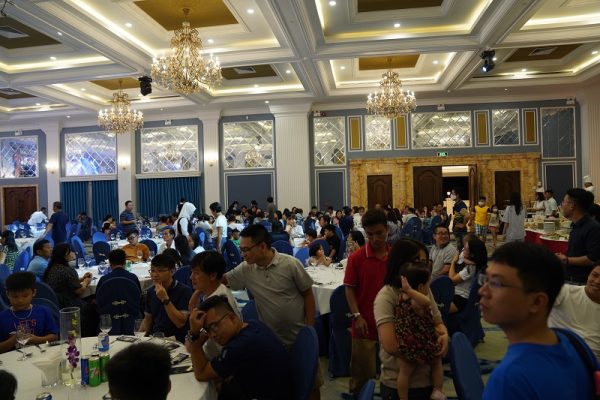 6 mẹo về cách tổ chức một buổi tiệc tất niên-year end party