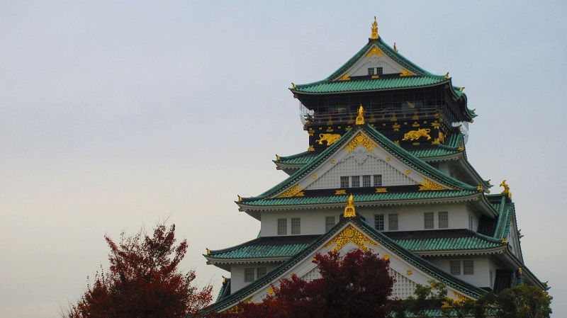 Lâu đài Osaka.