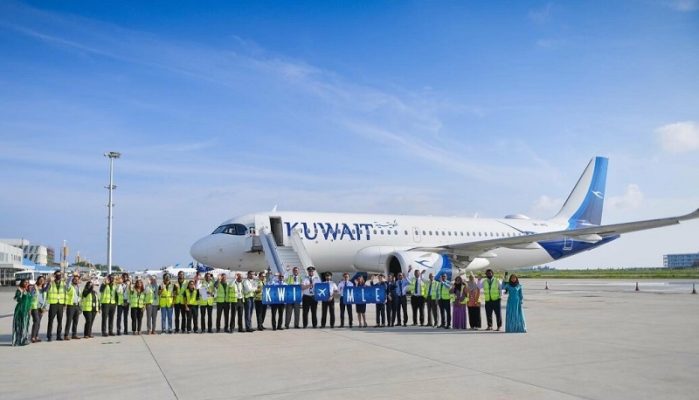 Lượng khách du lịch và các chuyến bay quốc tế đến Maldives tăng