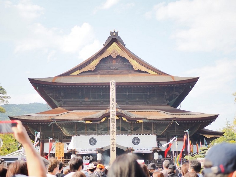 Chùa Zenko-ji nổi tiếng 1400 năm tuổi