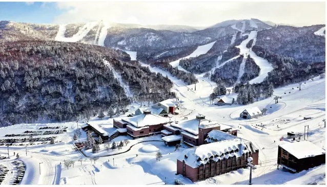 Club Med vào tháng 12 đã khai trương khu nghỉ dưỡng tiếp theo ở Hokkaido, Club Med Kiroro Peak.
