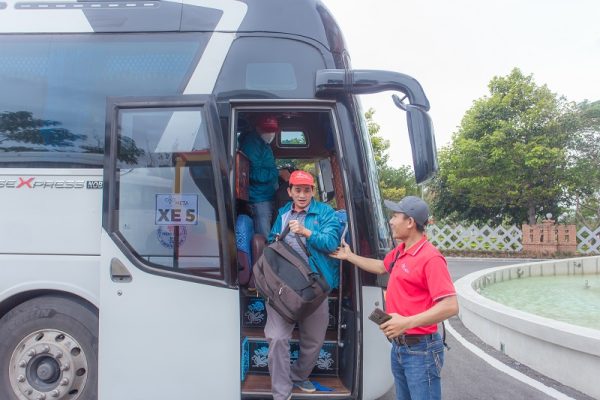 META Travel làm chương trình Tour du lịch kết hợp Team Building như thế nào.