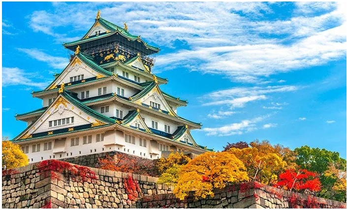 Tất nhiên rồi, lâu đài Osaka là điểm mà chúng ta không thể bỏ qua