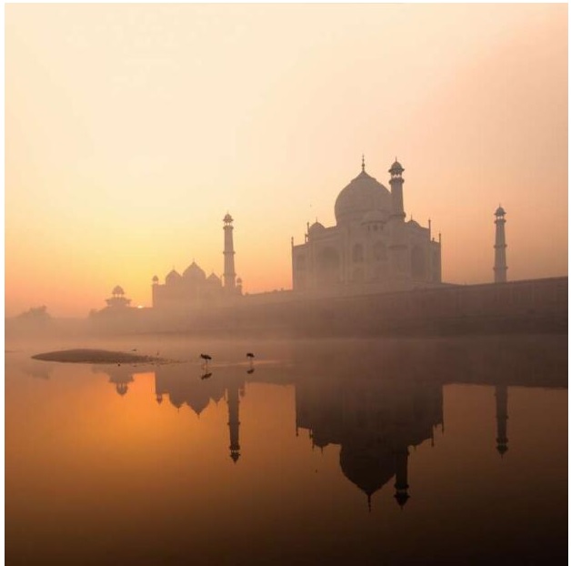 Bình minh ở Taj Mahal ở Agra, Tây Bắc Ấn Độ