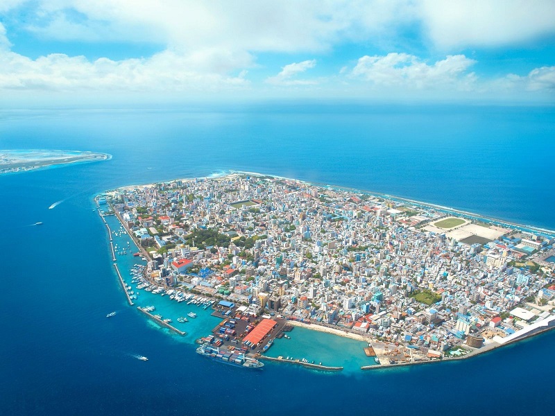Hòn đảo nhộn nhịp Malé, thủ đô của Maldives, nơi có hơn một nửa dân số của quần đảo sinh sống.