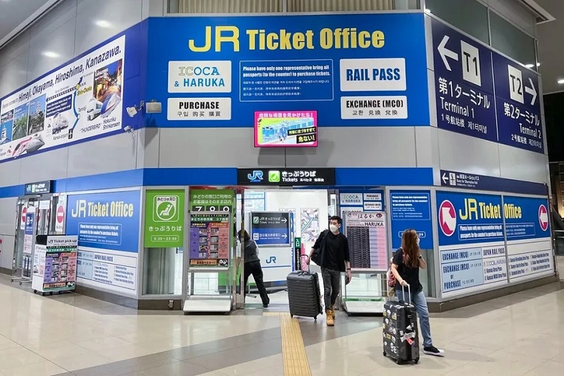 Một phòng vé JR ở Nhật Bản.