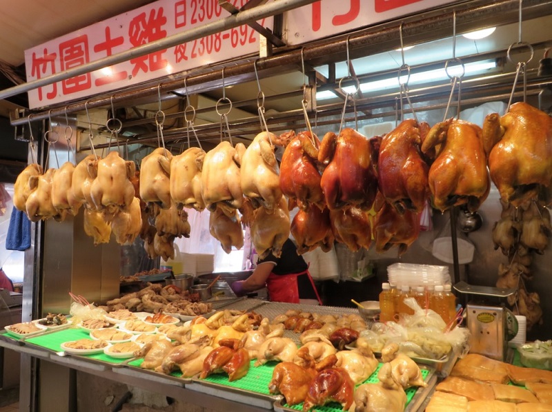 Đồ cúng thịt ở chợ đêm Gongguan