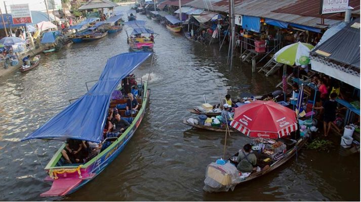Khám phá Chợ nổi Amphawa gần Bangkok để có trải nghiệm Thái Lan đích thực