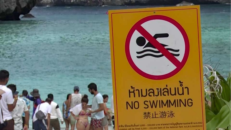 Vịnh Maya đã mở cửa trở lại, giới hạn số lượng du khách và cấm bơi lội.