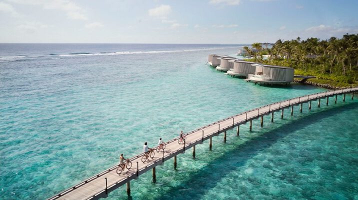 Khách sạn 5 sao mới ở Maldives này cung cấp các biệt thự hình tròn trên mặt nước