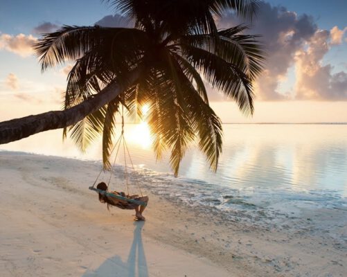 Một tuần đi chân trần xa hoa ở Maldives