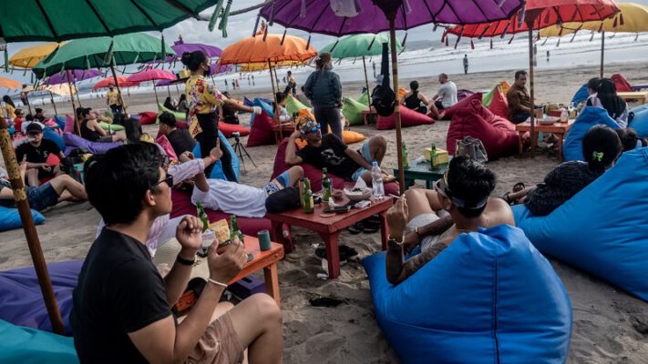 Bali chuẩn bị giải quyết tình trạng du lịch thái quá và du khách cư xử không đúng mực