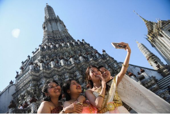 Thái Lan đã đón 9.47 triệu du khách nước ngoài