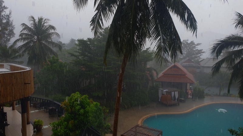 Trong mùa mưa Thái Lan có thể trải qua một số cơn bão rất dữ dội.