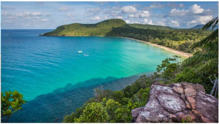 Koh Rong Sanloem là 1 trong 7 hòn đảo đẹp nhất Campuchia